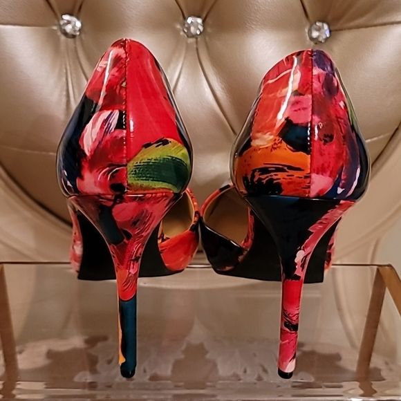JustFab Dina Floral Print Heels - Picture 8 of 15